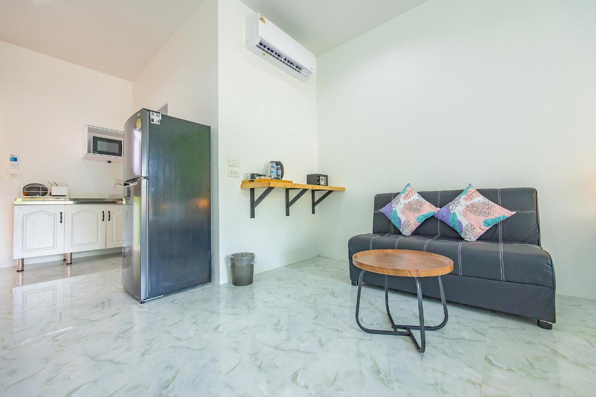 Karon Hotel At 22 Ngoại thất bức ảnh